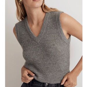 NEW NWT MADEWELL Fineloft Shrunken Sweater Vest Gray Grey Cropped Crop ALPACA M